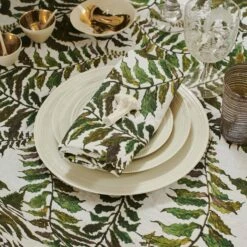 Dot Plate -Penguin Random House Sales Store 2019 May Thyme3104 e49741fd 85fc 4367 9bb1 aeddd8f3e4dc