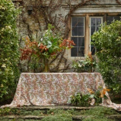 Autumn Leaves Horse Chestnut Linen Table Cloth -Penguin Random House Sales Store AutumnLeaves2022 HelenCathcart LowRes 2