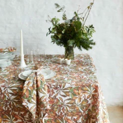 Autumn Leaves Horse Chestnut Linen Napkin 10 Autumn Leaves Horse Chestnut Linen Napkin -Penguin Random House Sales Store HorseChestnut 0021 low HelenCathcart Jan22