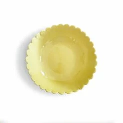 Small Daisy Serving Bowl - Butter Yellow