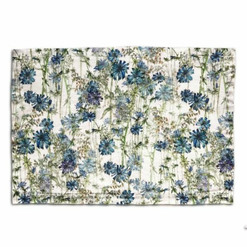 Wild Chicory Linen Placemat 3 Wild Chicory Linen Placemat -Penguin Random House Sales Store Wildchicory160321v1